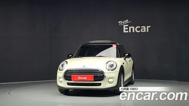 Mini Cooper Cooper D 2018 года - вид 3