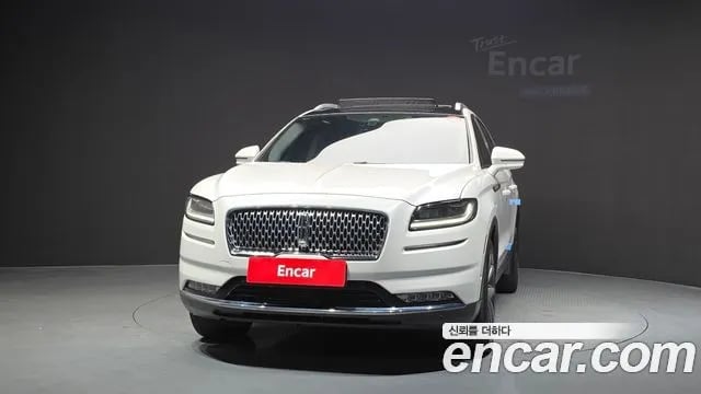 Lincoln Nautilus Nautilus First generation 2022 года - вид 3