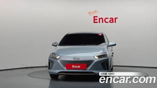 Hyundai Ioniq Ionic Electric 2018 года - вид 3