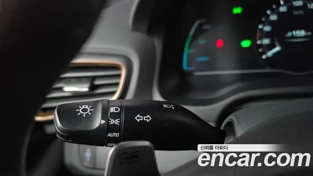 Hyundai Ioniq Ionic Electric 2018 года - похожие автомобили