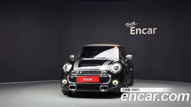 Mini Cooper Cooper S 2021 года - вид 3
