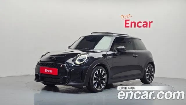 Mini Cooper Cooper S 2023 года - автомобиль из Южной Кореи