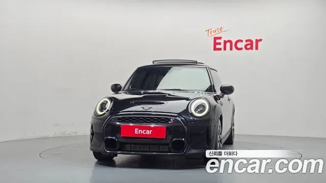 Mini Cooper Cooper S 2023 года - вид 3