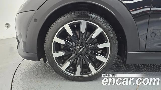 Mini Cooper Cooper S 2023 года - вид 5