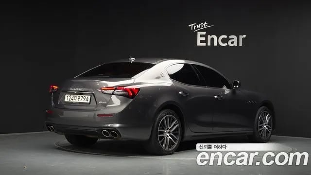 Maserati Ghibli Gibley 2020 года - вид 2