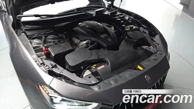 Maserati Ghibli Gibley 2020 года - вид 6
