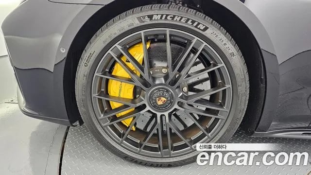 Porsche Panamera Panamera (976) 2025 года - вид 5