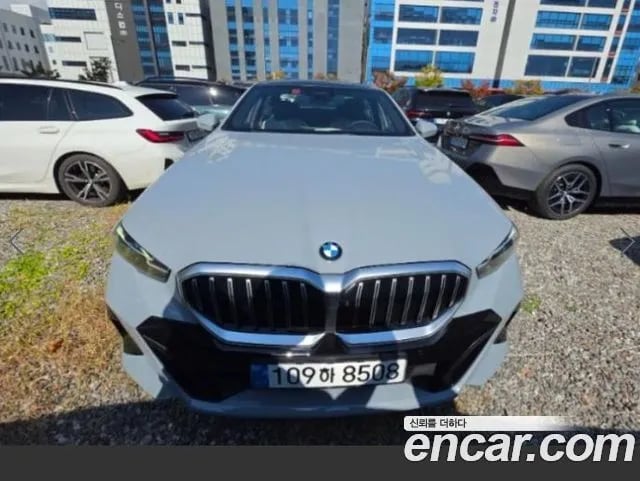 BMW 5-Series 5 Series (G60) 2026 года - вид 2