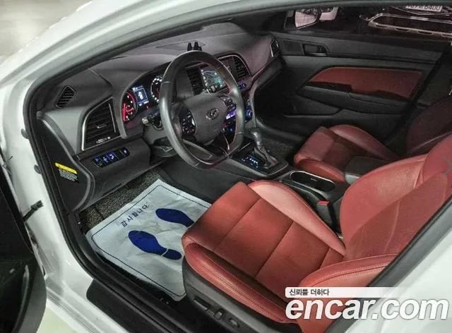 Hyundai AVANTE Avante AD 2018 года - вид 6