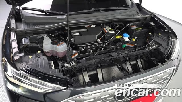 Audi Q4 e-tron Q4 e-Tron (F4) 2023 года - похожие автомобили