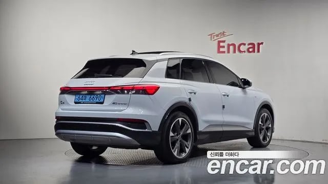 Audi Q4 e-tron Q4 e-Tron (F4) 2022 года - автомобиль из Южной Кореи