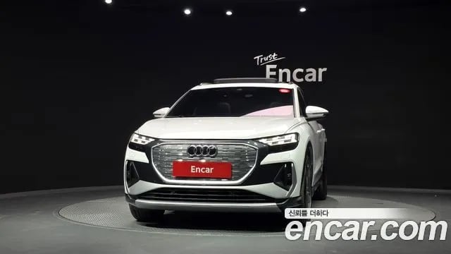 Audi Q4 e-tron Q4 e-Tron (F4) 2022 года - вид 3