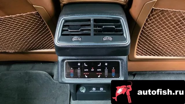 Audi e-tron e-Tron 2021 года - похожие автомобили