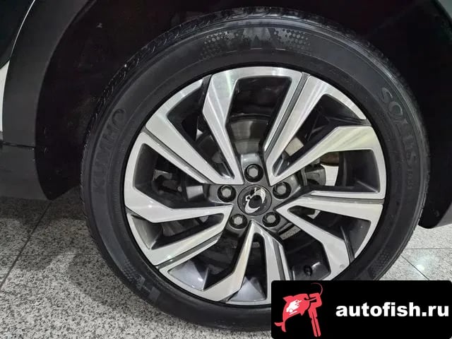 KG Mobility (Ssangyong) TIBOLI Berry New Tivoli 2020 года - похожие автомобили