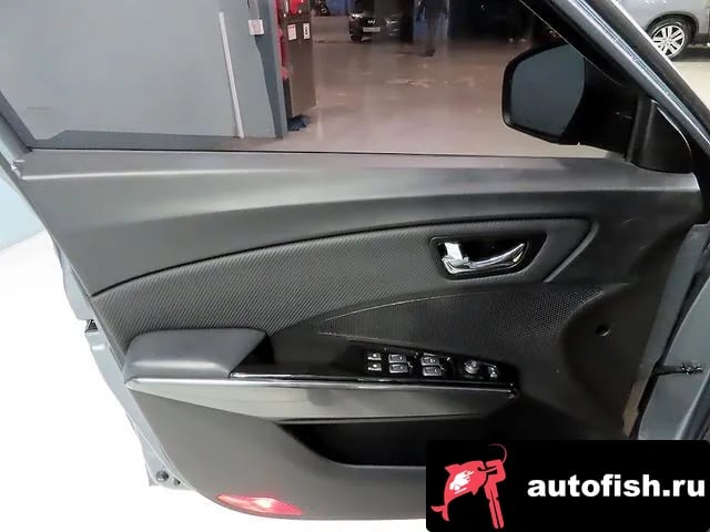 KG Mobility (Ssangyong) TIBOLI Berry New Tivoli 2022 года - похожие автомобили