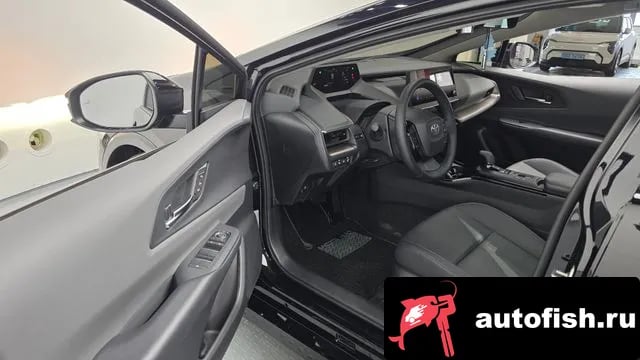 Toyota Prius Prius 5th Generation 2024 года - похожие автомобили