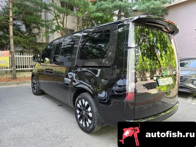Hyundai Staria Staria 2024 года - похожие автомобили