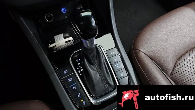 Hyundai Ioniq The New Ionic Hybrid 2019 года - похожие автомобили