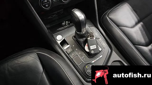 Volkswagen Tiguan Tiguan second Generation 2018 года - похожие автомобили