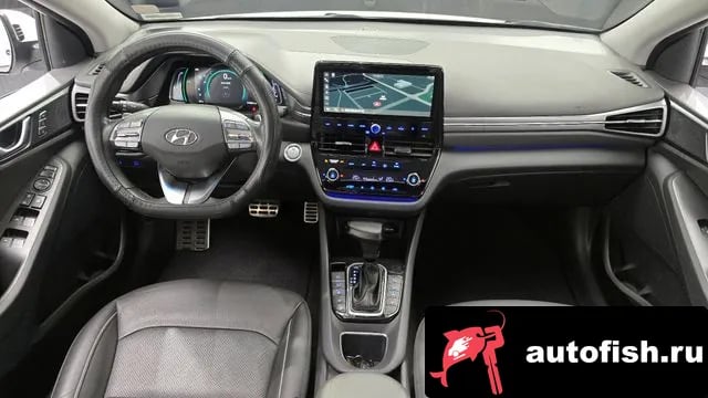 Hyundai Ioniq The New Ionic Hybrid 2019 года - похожие автомобили