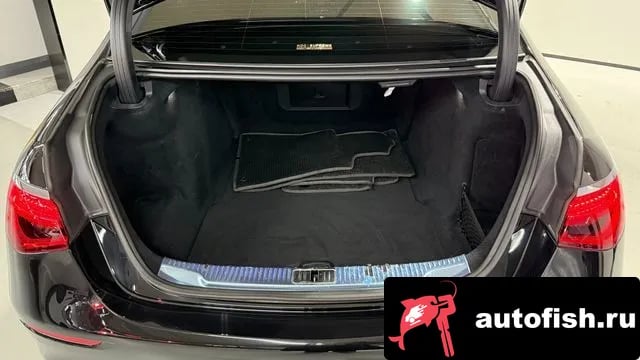 Mercedes-Benz S-Class S-Class W223 2023 года - похожие автомобили