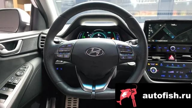 Hyundai Ioniq The New Ionic Hybrid 2019 года - похожие автомобили