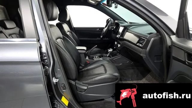 KG Mobility (Ssangyong) Rexton Rexton Sports Cannes 2019 года - похожие автомобили