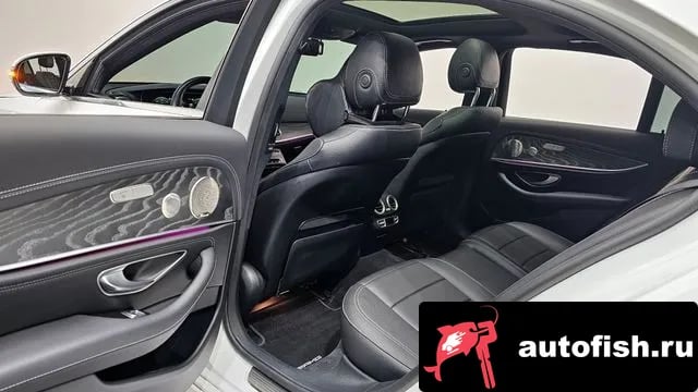 Mercedes-Benz E-Class E-Class W213 2022 года - похожие автомобили