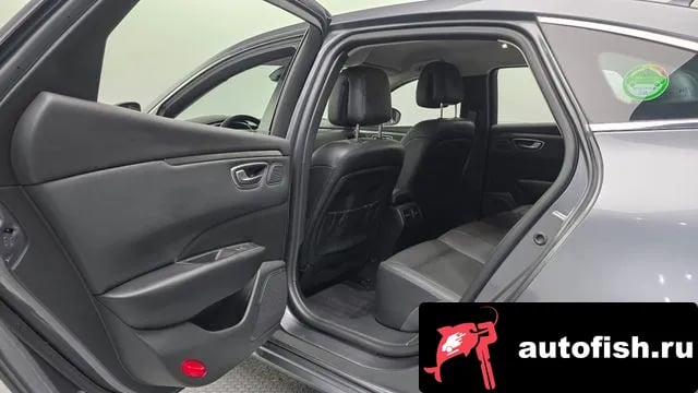 Renault Korea (Samsung) SM6 The New SM6 2022 года - похожие автомобили
