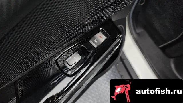 KG Mobility (Ssangyong) TIBOLI Berry New Tivoli 2023 года - похожие автомобили