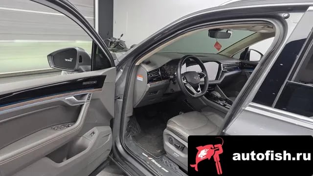 Volkswagen Touareg Tuareg 3rd generation 2023 года - похожие автомобили