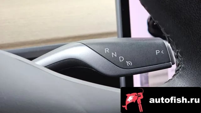 Tesla Model 3 Model 3 2020 года - похожие автомобили