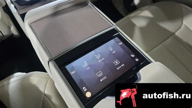 Land Rover Range Rover Range Rover 5th Generation 2025 года - похожие автомобили