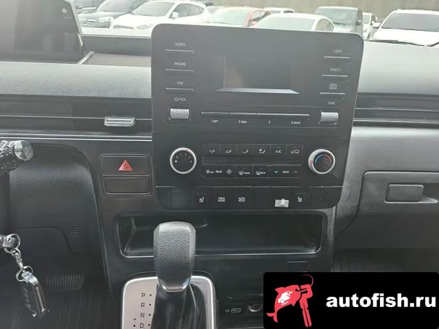 Hyundai Staria Staria 2021 года - похожие автомобили