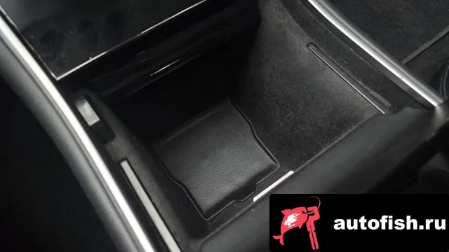 Tesla Model 3 Model 3 2020 года - похожие автомобили
