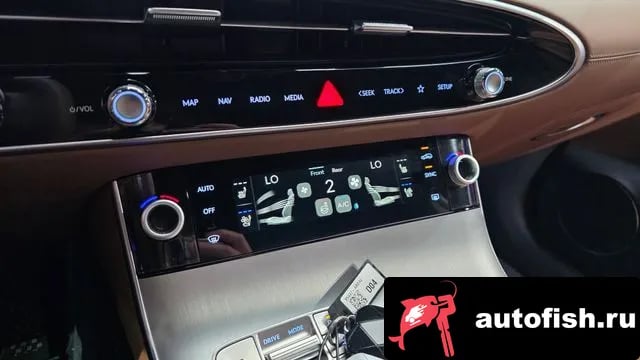 Genesis GV70 GV70 2026 года - похожие автомобили