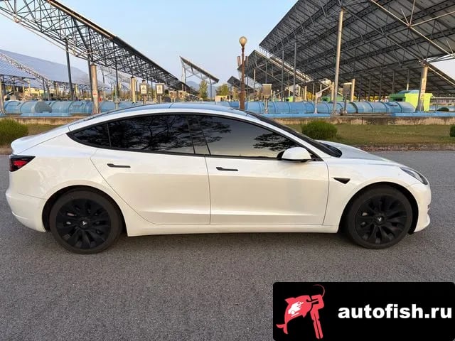 Tesla Model 3 Model 3 2022 года - похожие автомобили