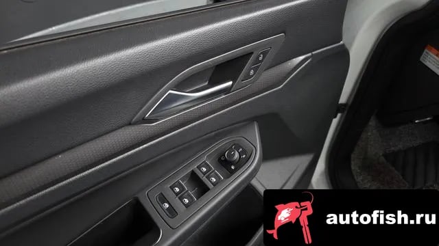 Volkswagen Golf Golf 8th Generation 2024 года - похожие автомобили
