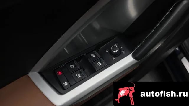 Audi Q3 Q3 (F3) 2020 года - похожие автомобили