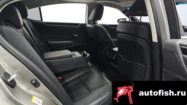 Lexus ES ES300h 7th generation 2018 года - похожие автомобили