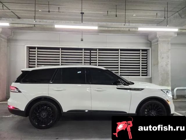 Lincoln Aviator Aviator 2nd generation 2021 года - похожие автомобили