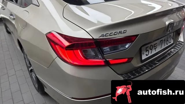 Honda Accord Accord 10th Generation 2018 года - похожие автомобили