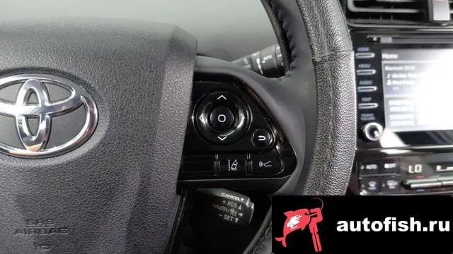 Toyota Prius Prius 4th Generation 2022 года - похожие автомобили