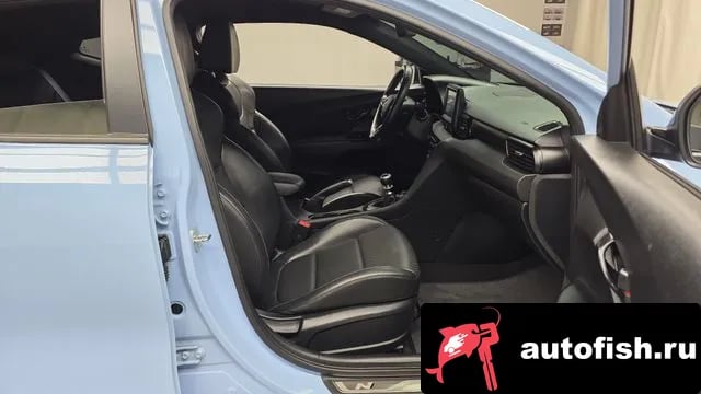 Hyundai Veloster Veloster (JS) 2019 года - похожие автомобили