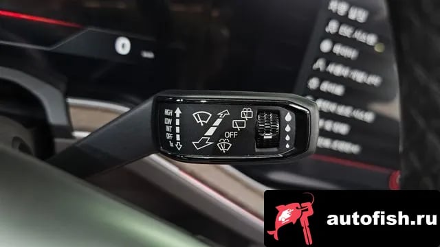 Volkswagen Touareg Tuareg 3rd generation 2020 года - похожие автомобили