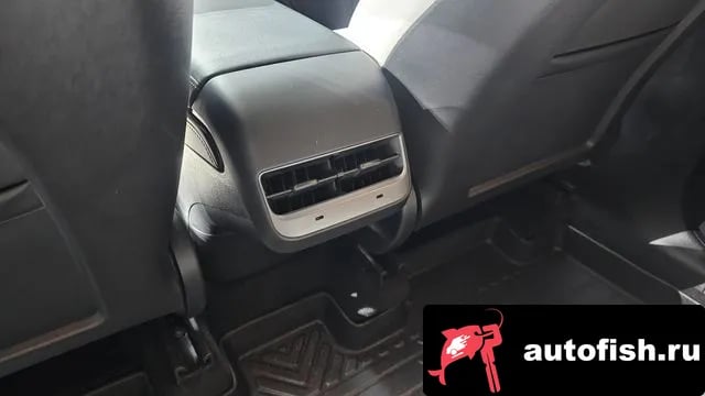 Tesla Model Y Model Y 2022 года - похожие автомобили