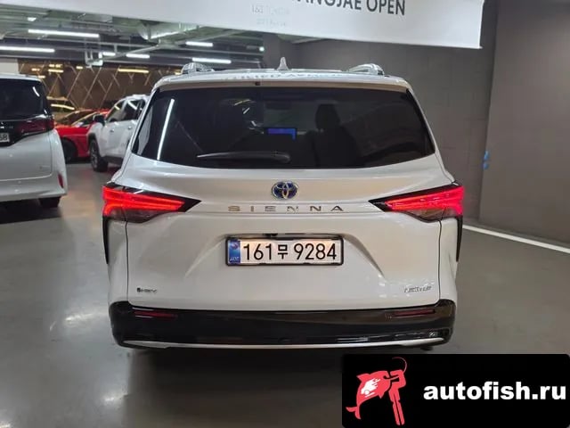 Toyota Sienna Siena 4th Generation 2025 года - похожие автомобили