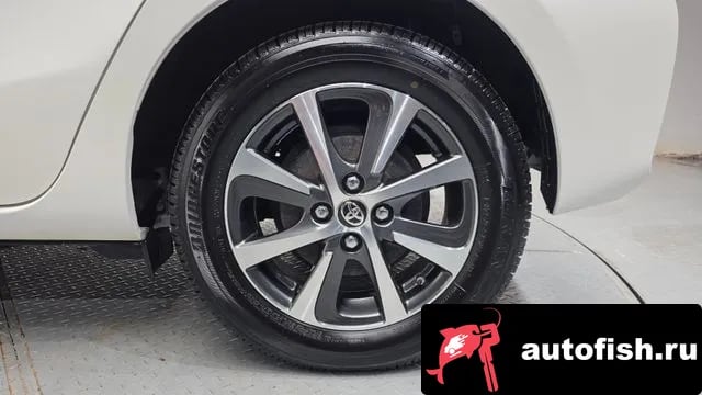 Toyota Prius Prius C 2019 года - похожие автомобили