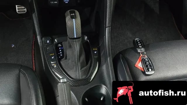 Hyundai Veloster Veloster (JS) 2020 года - похожие автомобили