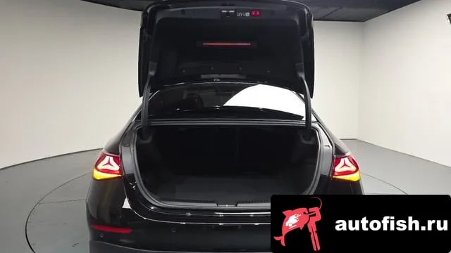 Mercedes-Benz E-Class E-Class W214 2026 года - похожие автомобили